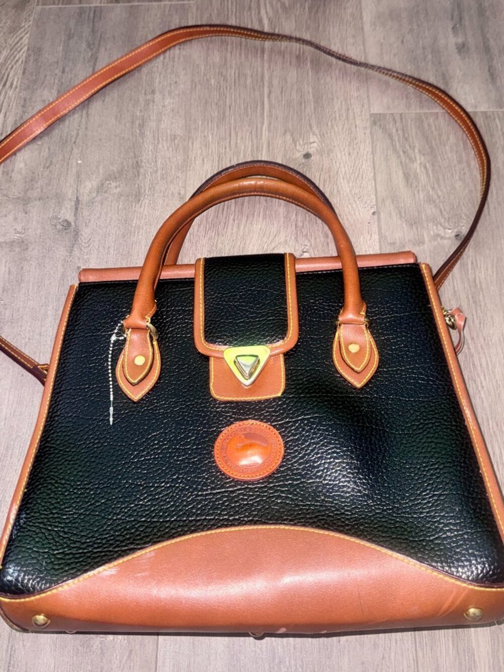 🦆 Vintage Dooney & Bourke AWL Black Pebbled Leather Satchel Crossbody Bag